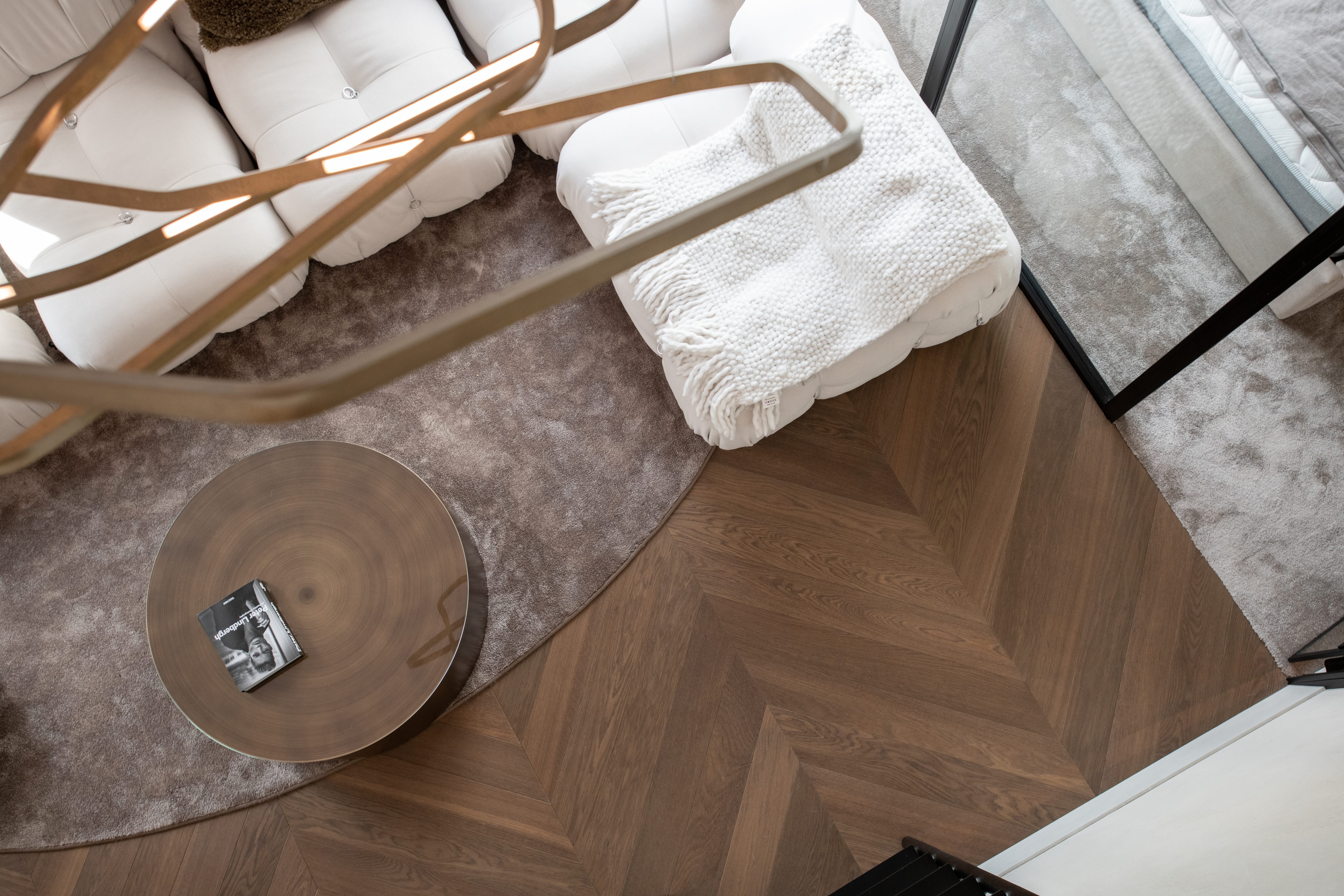 Parketti tammi chevron Basica UV lacquer  Bella